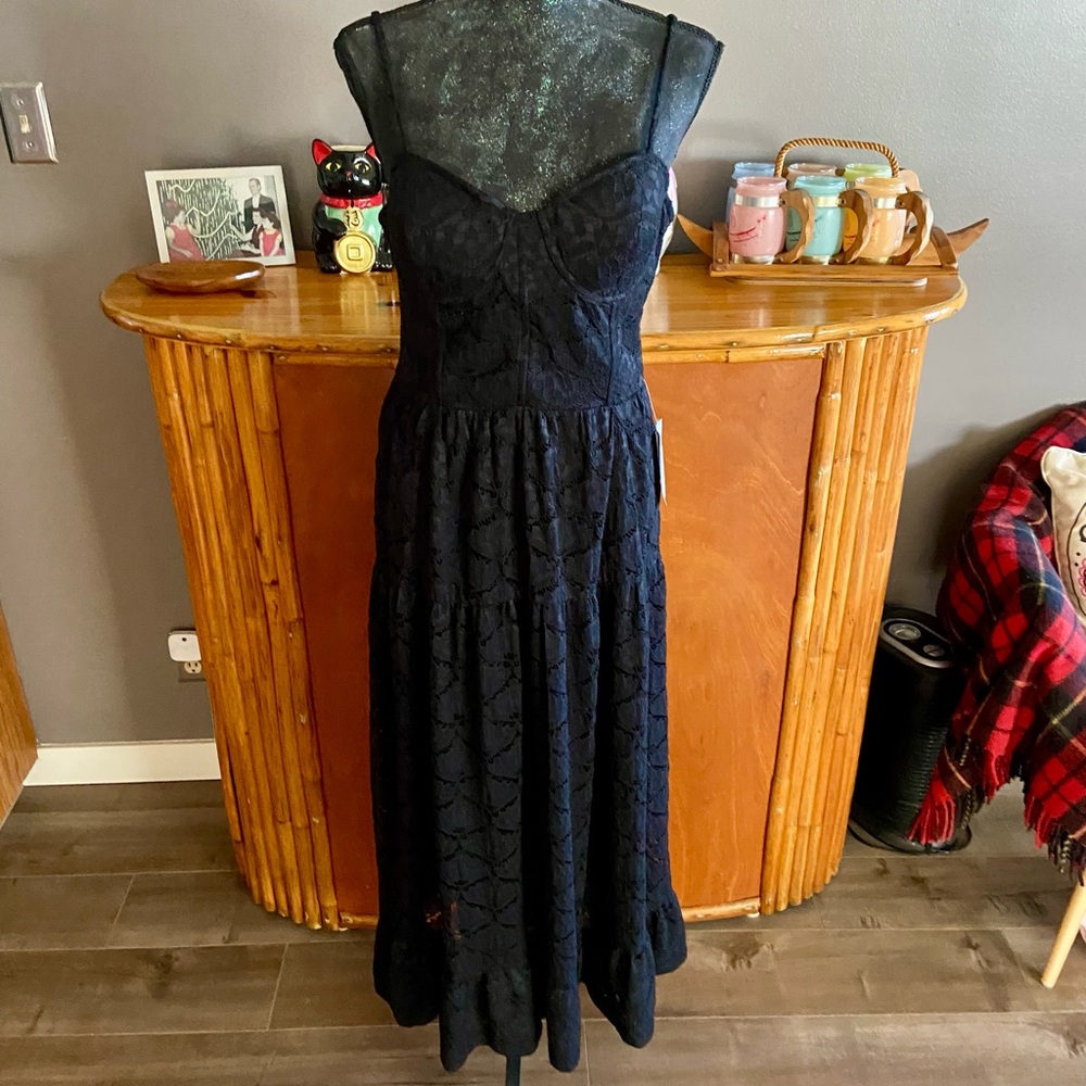 NSR Lace Bustier Midi Dress in Black - Picture 5 of 13